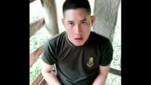 คลิปหลุดเกย์ไทย นักเรียนเตรียมทหารสุดเงี่ยน คอลเสียวกับคู่ขาชักว่าวหน้ากล้อง